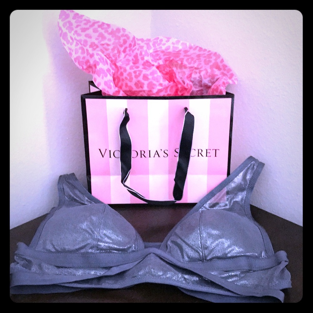 Brand new VS bra. So soft and silky!